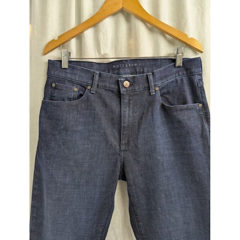 Mott & Bow women's W32 x L32 straight leg dark wash, 98% cotton jeans J9 - Picture 2 of 11